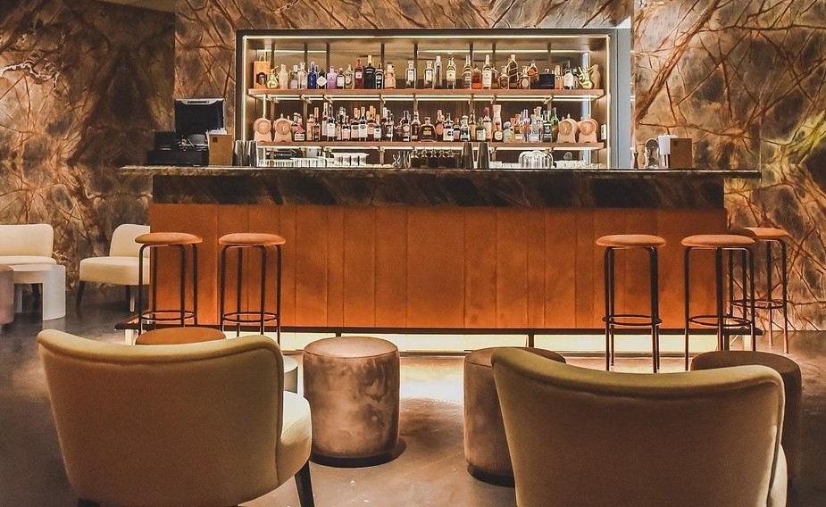 The Royal Cocktail Club